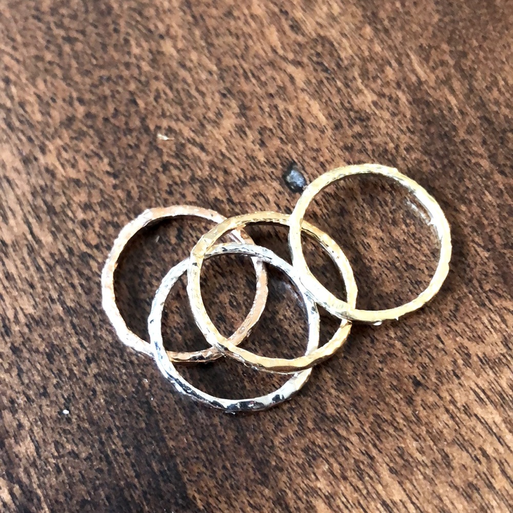14k NWT 🎉host pick🎉🎈stackable rings with diamonds